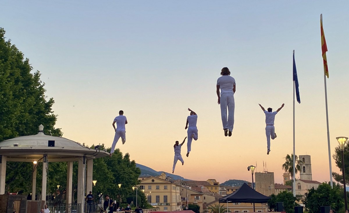 Trampoville, Compagnie Hors Surface ©Damien Droin